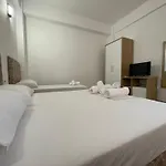 Deart Pensión 3*